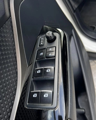 Toyota C-HR cena 81900 przebieg: 141000, rok produkcji 2019 z Kalisz małe 172